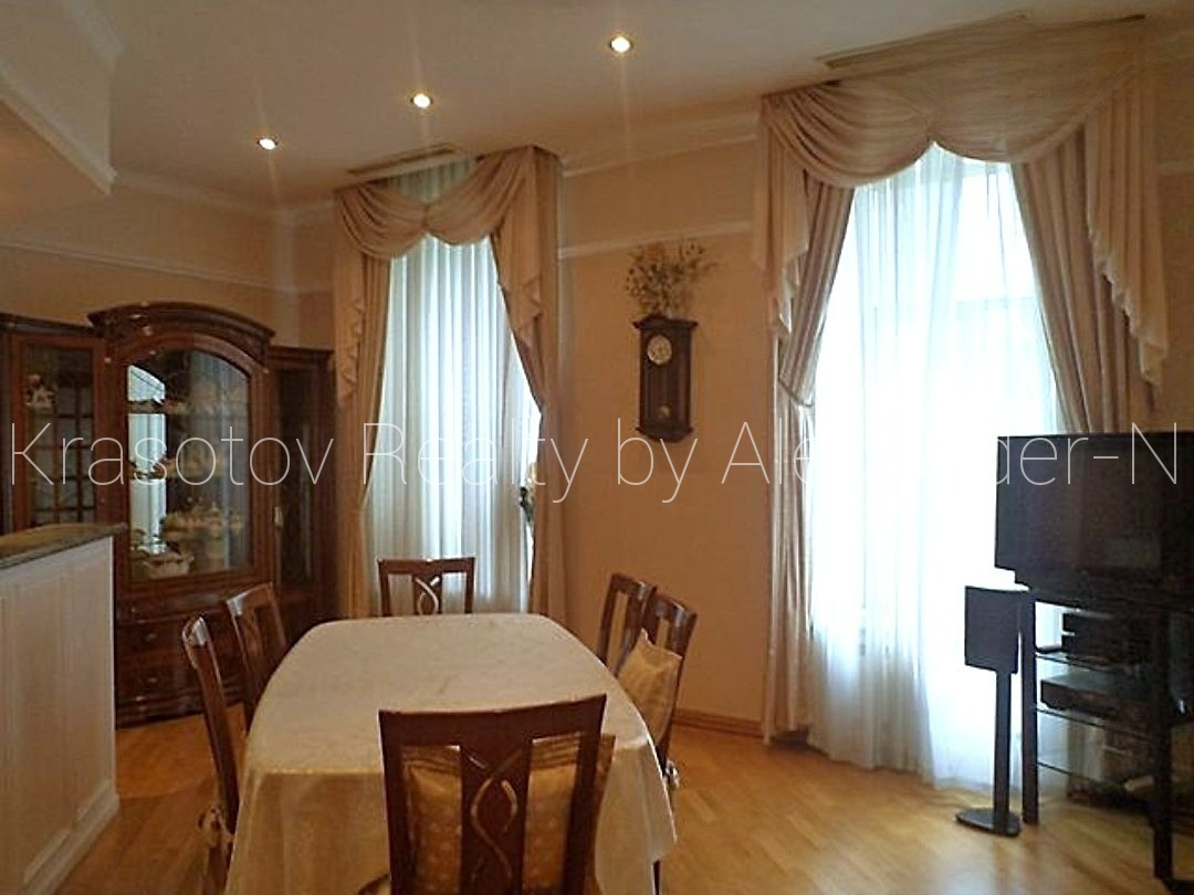 продажа многокомнатной квартиры номер A-173098 в Приморском районе, фото номер 33